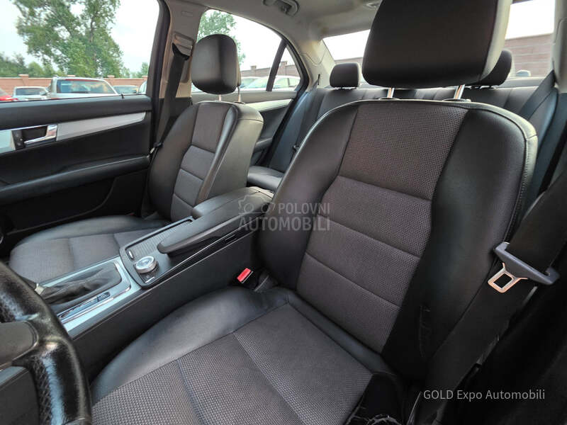 Mercedes Benz C 220 2.1 FUL AVANTGARD