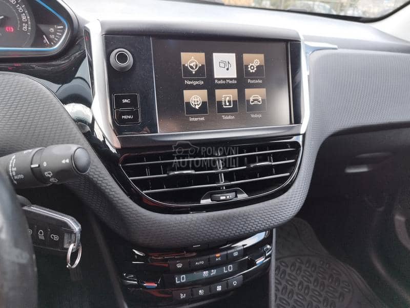 Peugeot 2008 1.6 BLUEHDI ALLURE