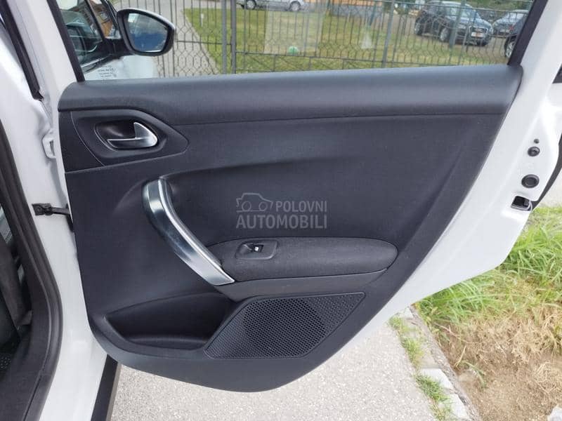 Peugeot 2008 1.6 BLUEHDI ALLURE