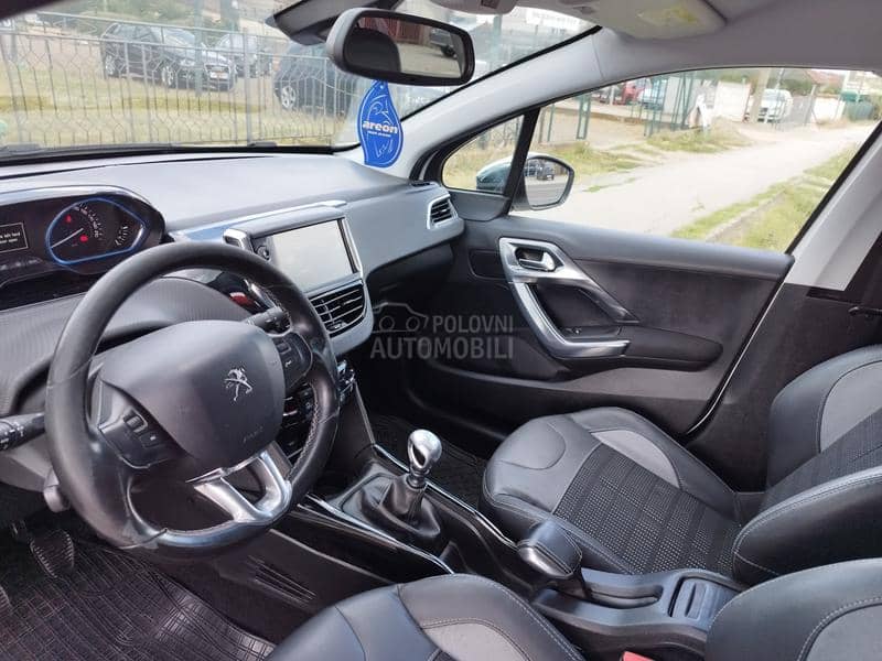Peugeot 2008 1.6 BLUEHDI ALLURE