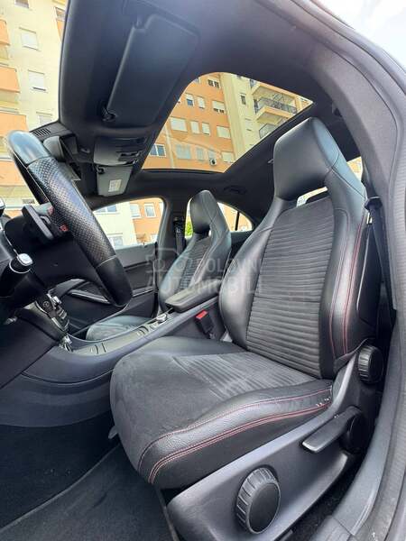 Mercedes Benz CLA 180 AMG/PANO/CH