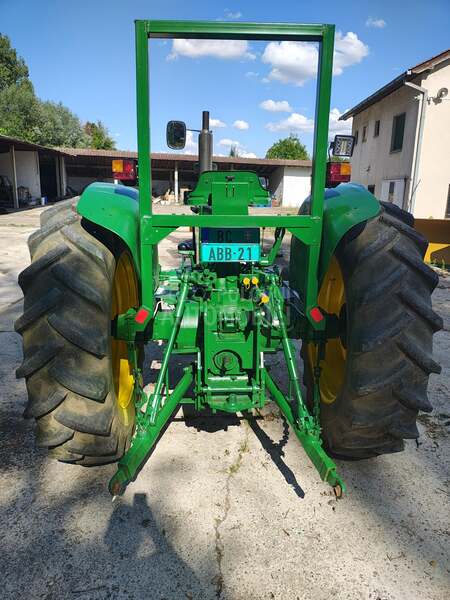John Deere 6120