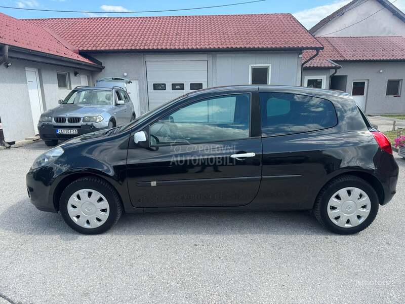 Renault Clio 1.2 16v S