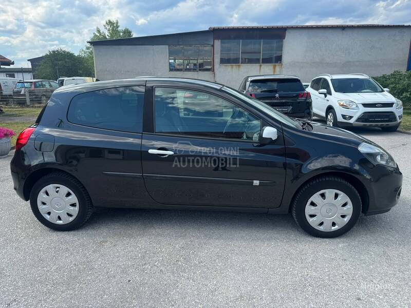 Renault Clio 1.2 16v S