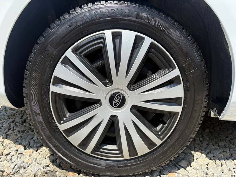 Ford Fiesta 106.ooo 1.2 TOOP
