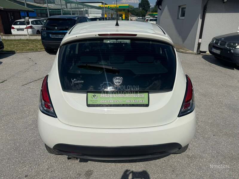 Lancia Ypsilon 1.2 8v TNG