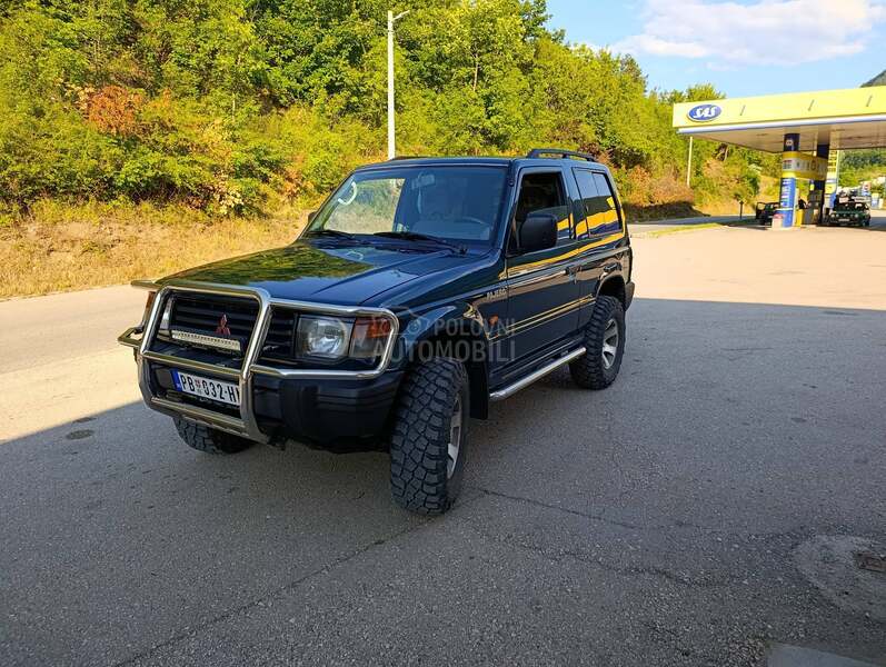 Mitsubishi Pajero 