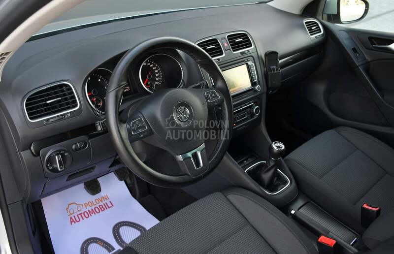 Volkswagen Golf 6 2.0 TDI/4x4/NAV/CH