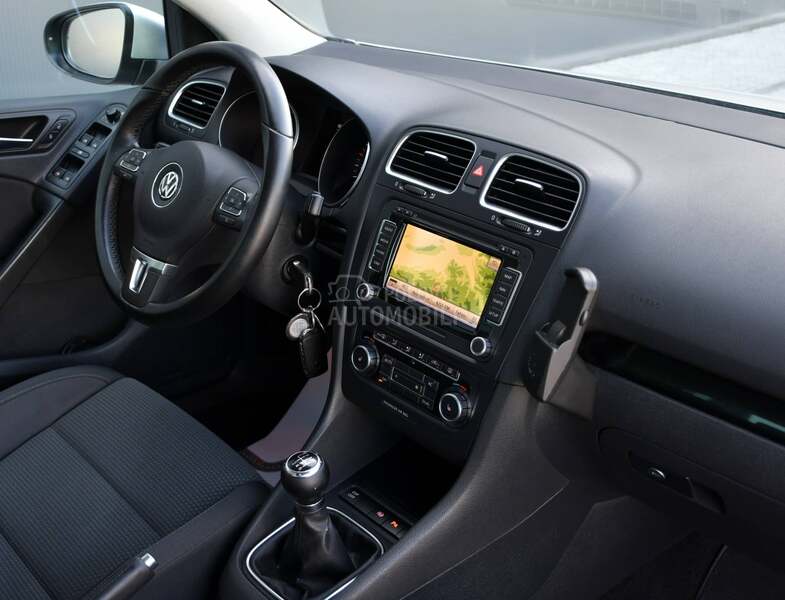 Volkswagen Golf 6 2.0 TDI/4x4/NAV/CH
