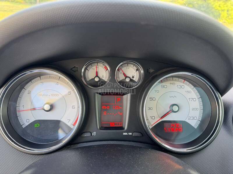 Peugeot 308 T0P ponuda AUT0MATIK