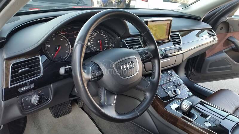 Audi A8 3.0 QUATTRO/KA0 N0V