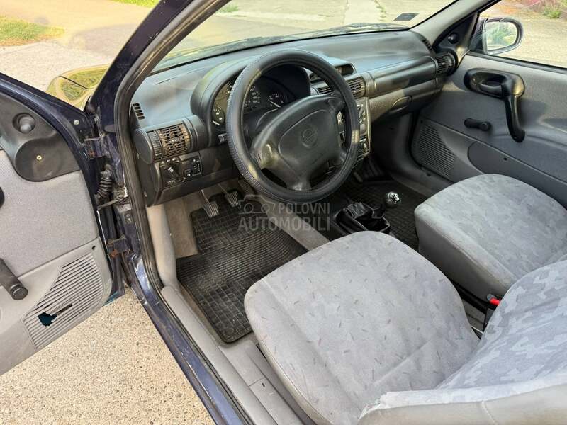 Opel Corsa B 1.4
