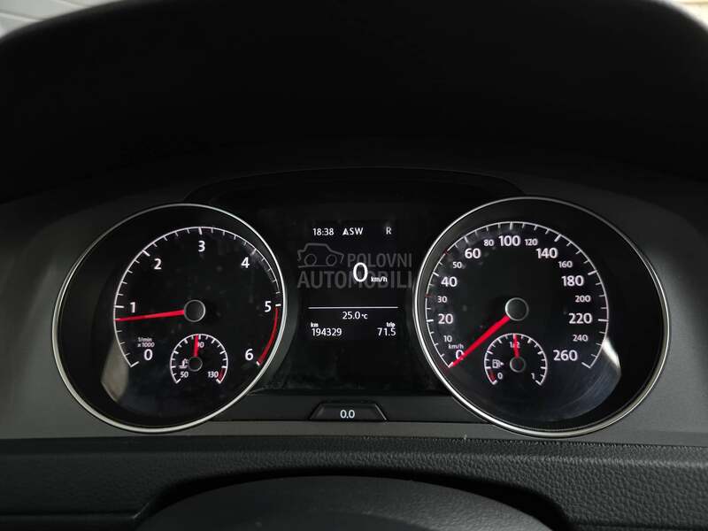Volkswagen Golf 7 1.6 TDI DSG