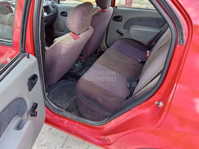Dacia Logan 