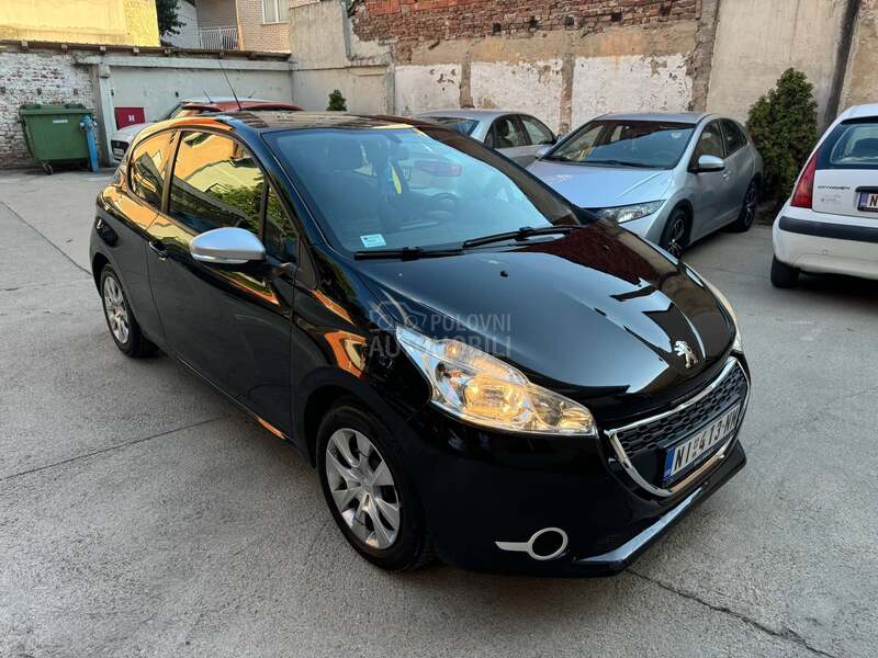 Peugeot 208 N o v / N o v