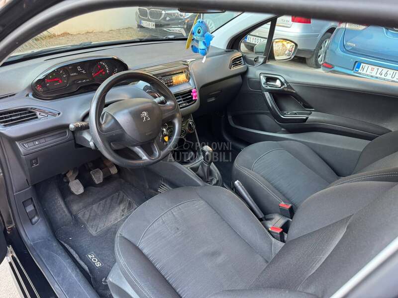 Peugeot 208 N o v / N o v