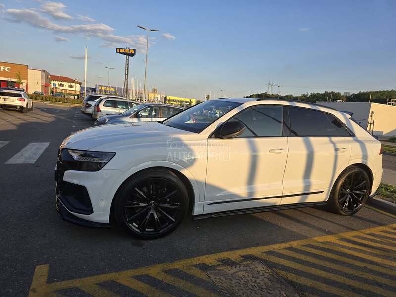 Audi SQ8 