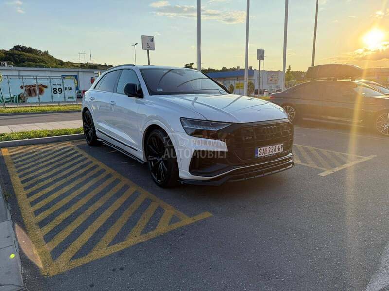 Audi SQ8 