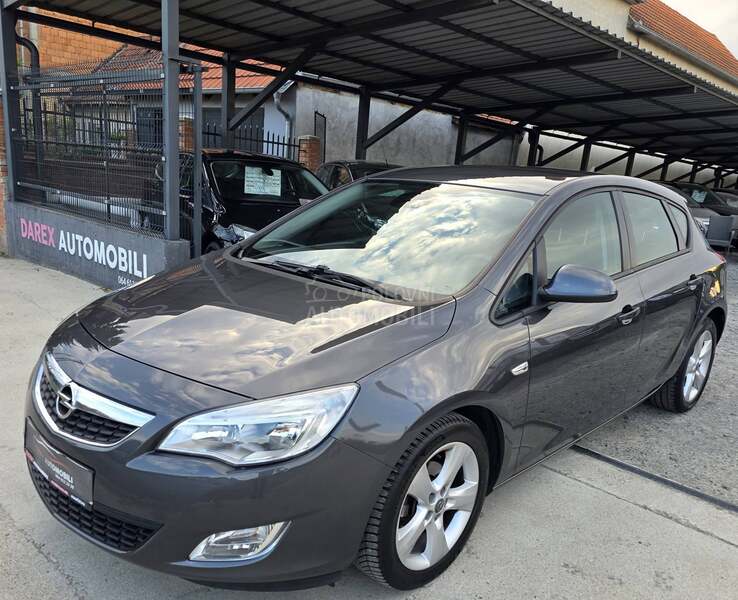 Opel Astra J 1.3 CDTI N.A.V.I