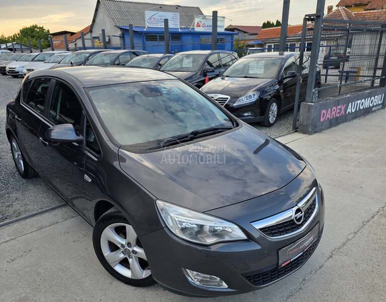 Opel Astra J 1.3 CDTI N.A.V.I