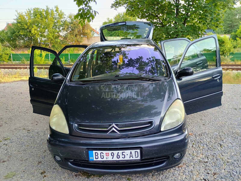 Citroen Xsara Picasso 1997 cm3