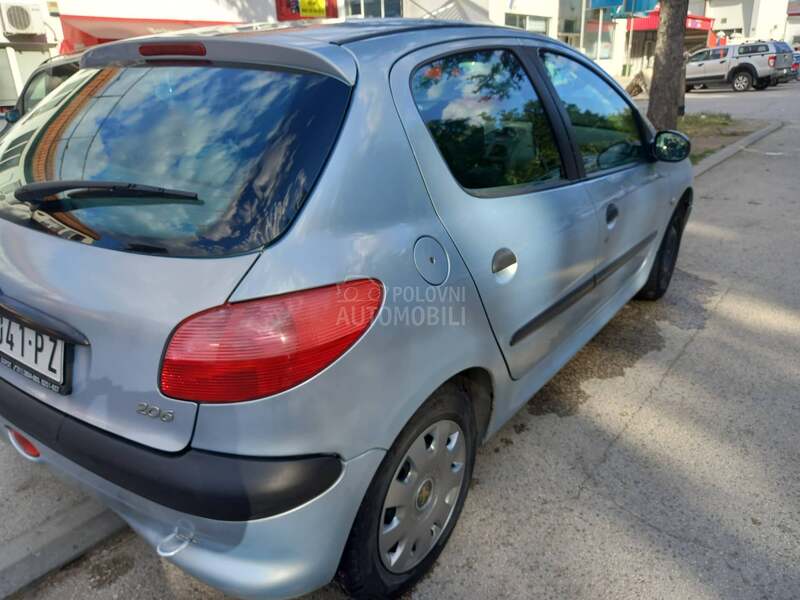 Peugeot 206 