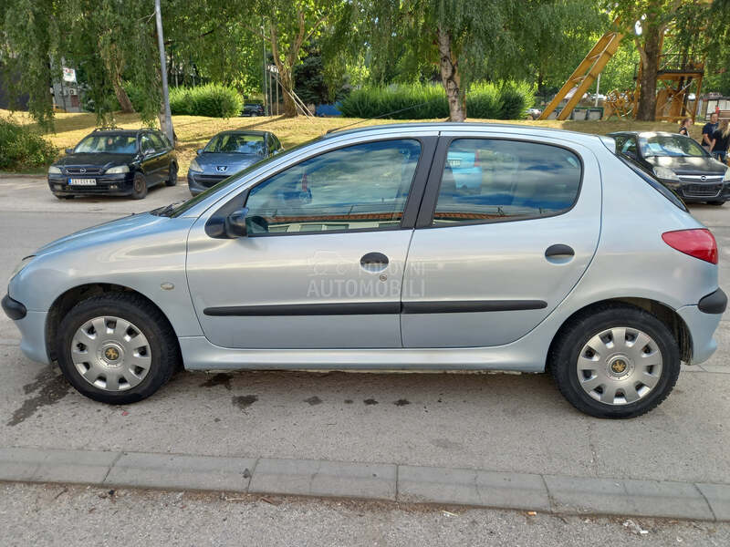 Peugeot 206 