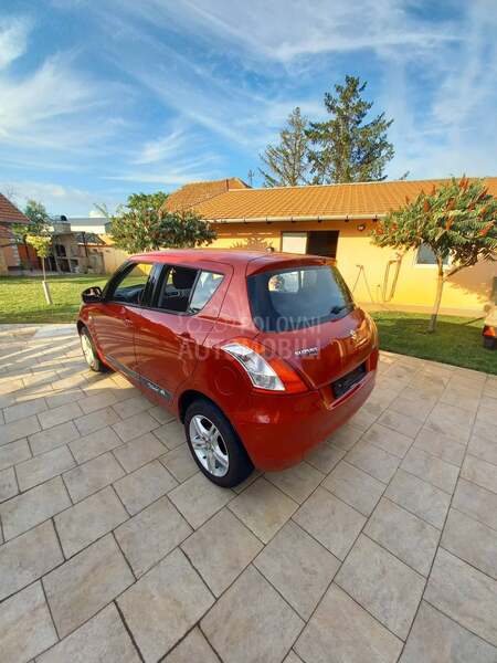 Suzuki Swift 1.2i   4 WD