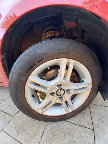 Suzuki Swift 1.2i   4 WD
