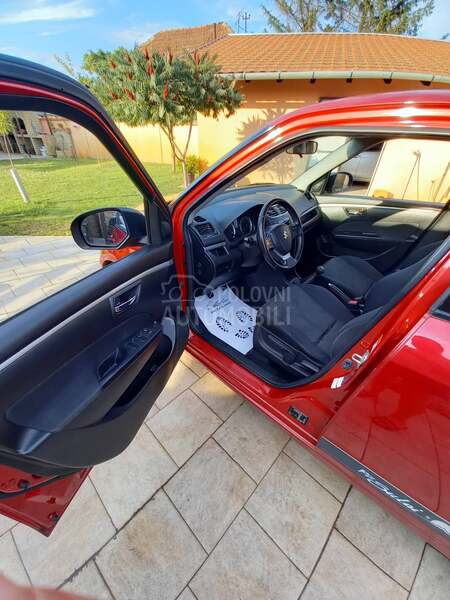 Suzuki Swift 1.2i   4 WD