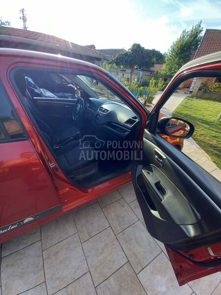 Suzuki Swift 1.2i   4 WD