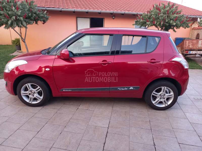 Suzuki Swift 1.2i   4 WD