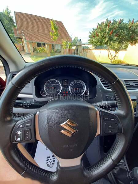 Suzuki Swift 1.2i   4 WD