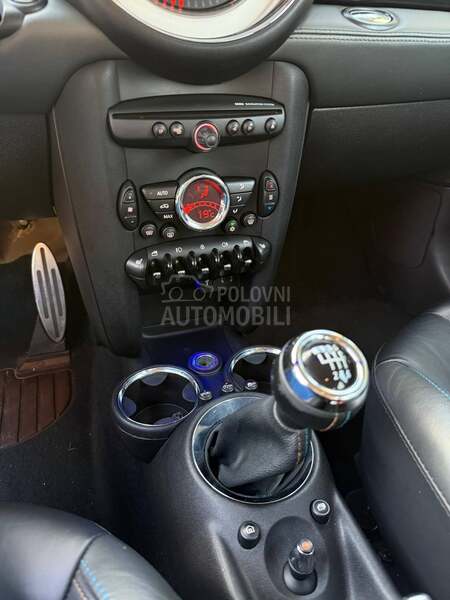 MINI Cooper S Jedinstve/n/Kod/Nas/