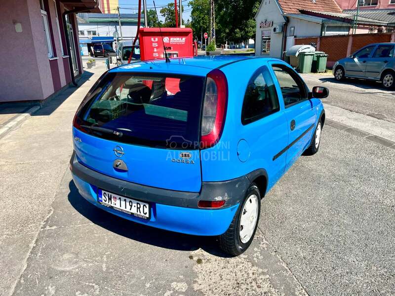 Opel Corsa C 1.0 b