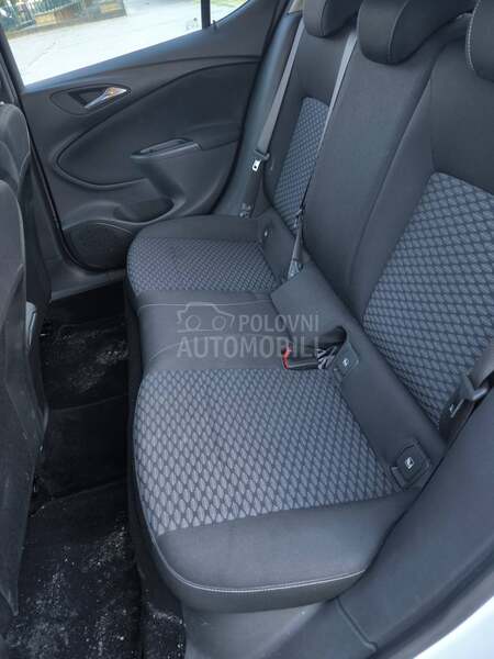 Opel Astra K 1.6
