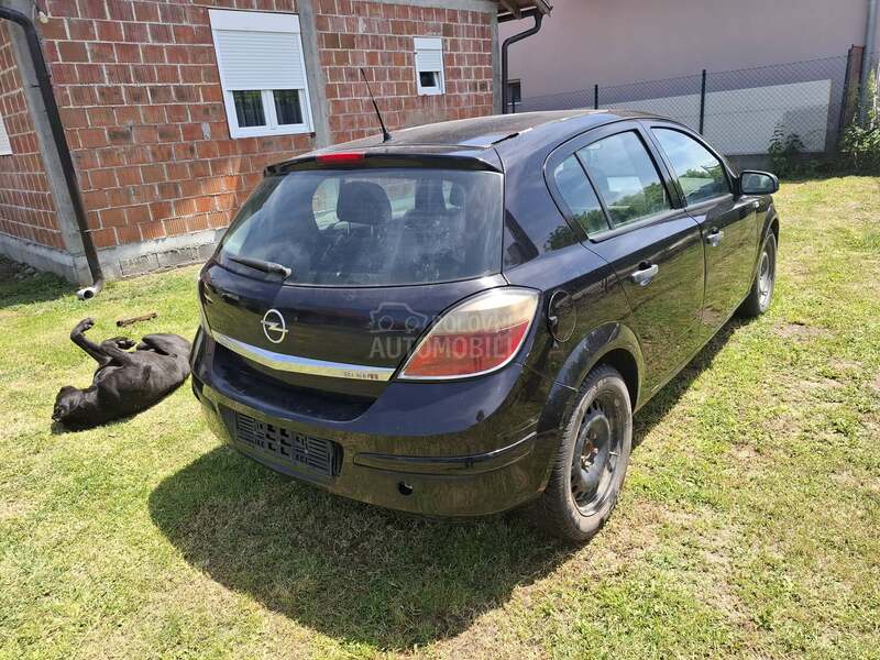 Opel Astra H 