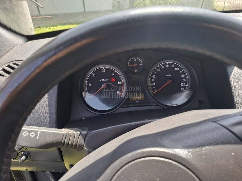 Opel Astra H 