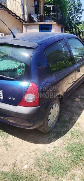 Renault Clio 1.2 i8