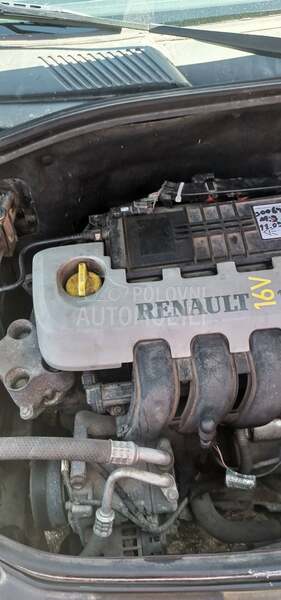 Renault Clio 1.2 i8