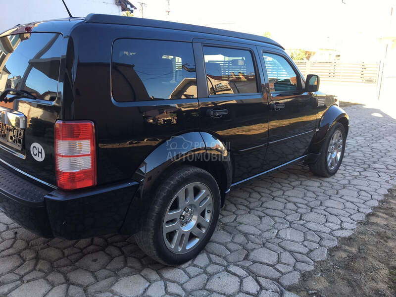 Dodge Nitro 
