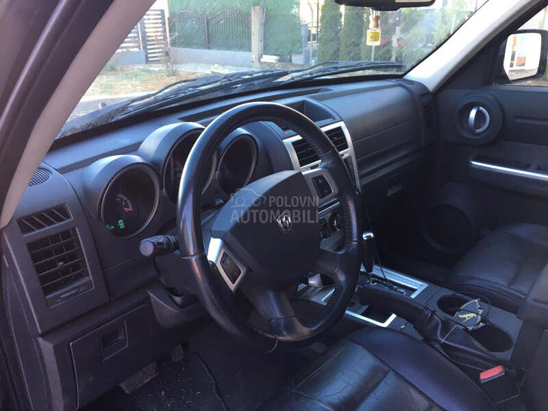 Dodge Nitro 