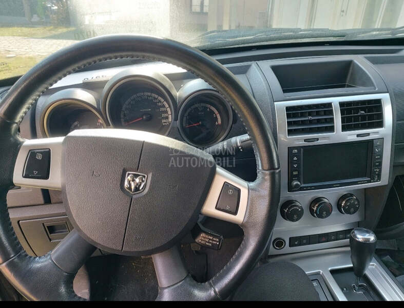 Dodge Nitro 