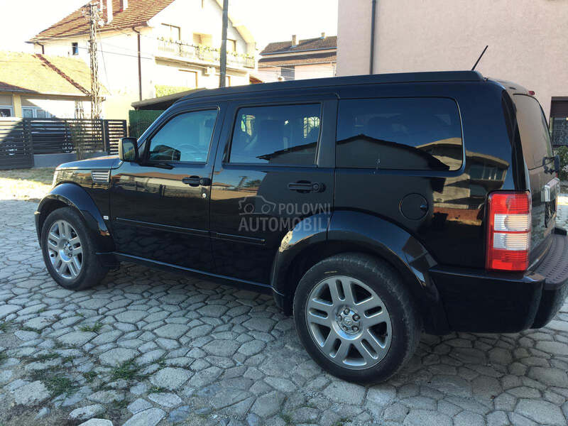 Dodge Nitro 