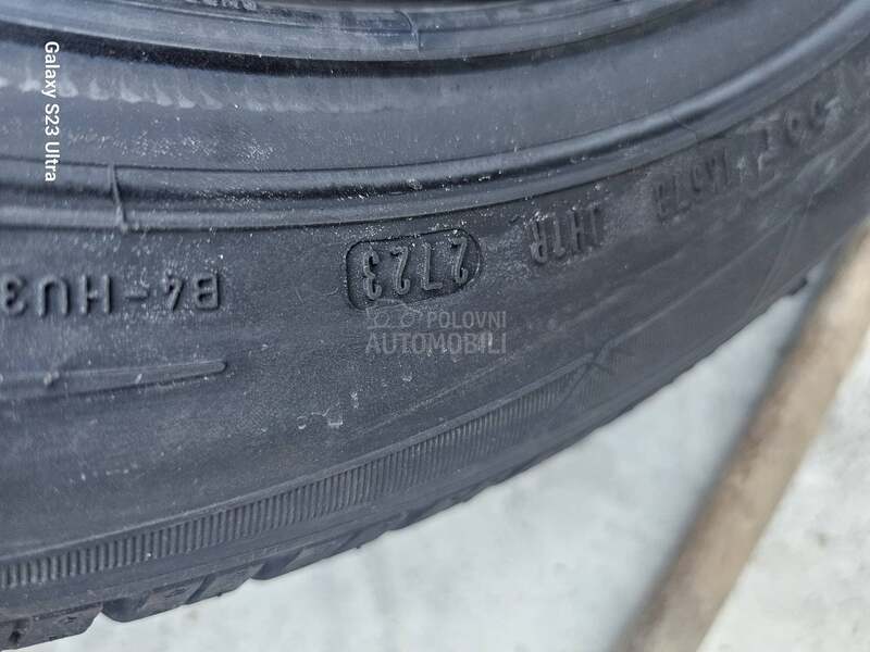 Dunlop 225/50 R18 Zimska