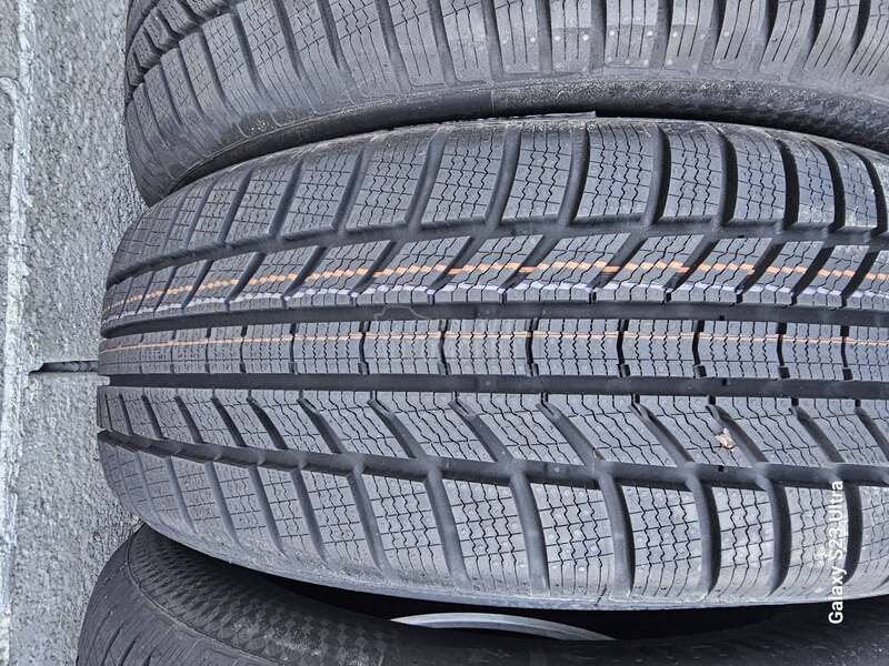 Continental 235/55 R19 Zimska