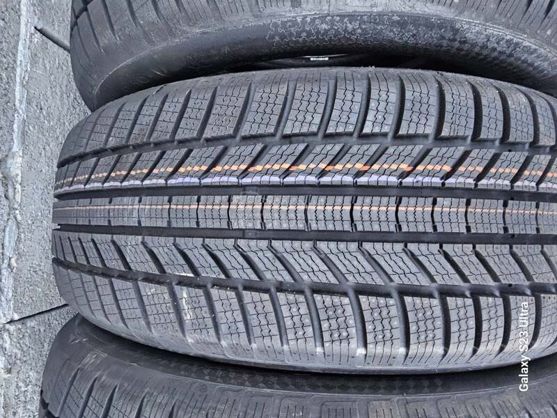Continental 235/55 R19 Zimska