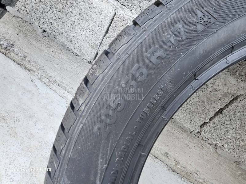 Continental 205/55 R17 Zimska