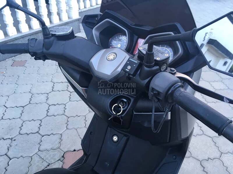 Yamaha x max 400