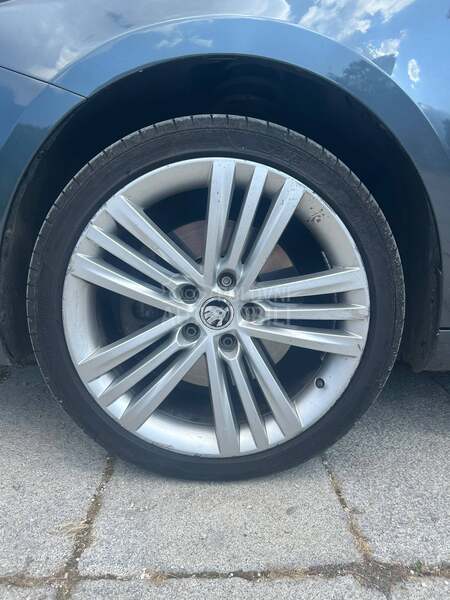 Škoda Superb 4x4 Kup.nov u Srbiji